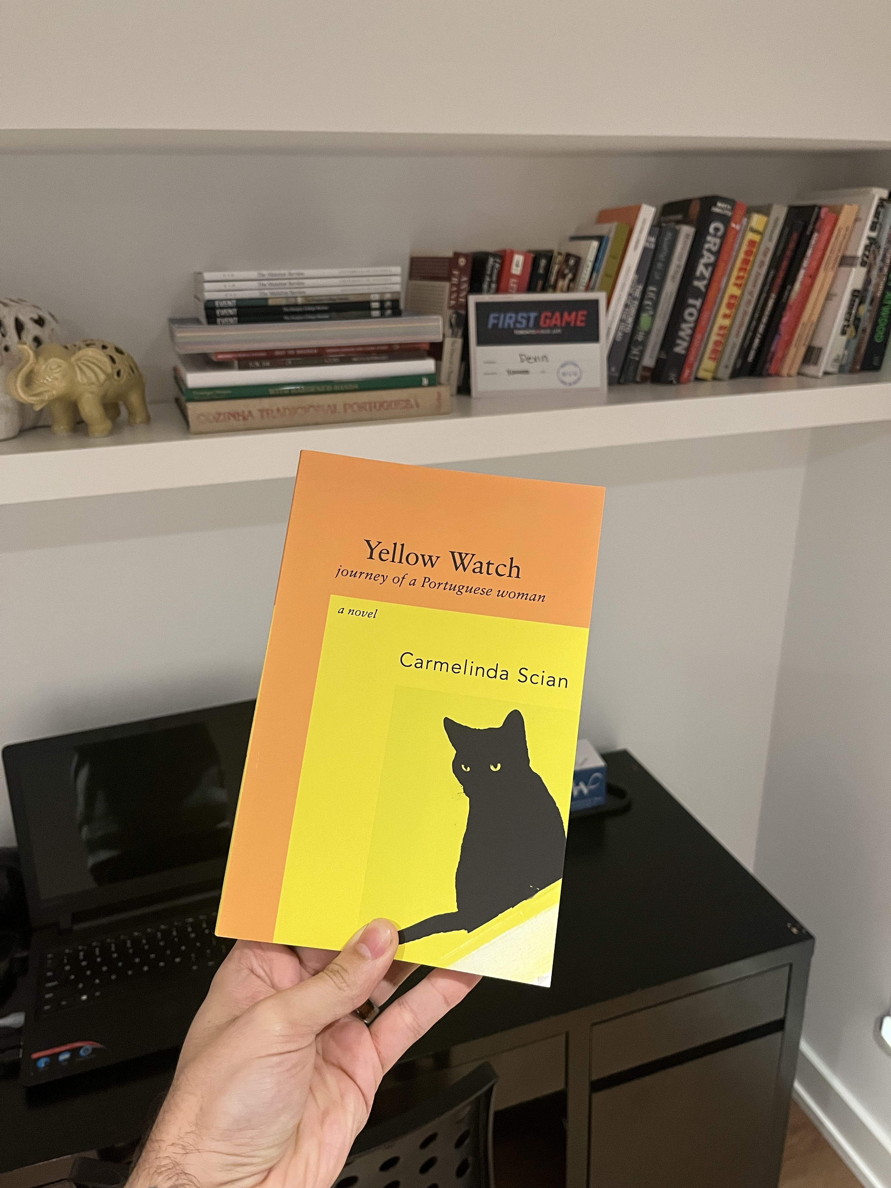 #BookReview Yellow Watch: Journey of a Portuguese Woman by Carmelinda Scian